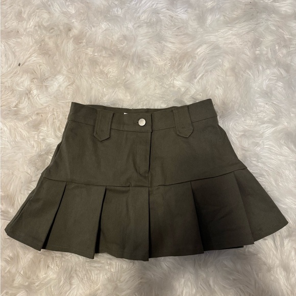 Oak and Fort Low Rise Mini Military Pleated Skirt - Picture 2 of 5